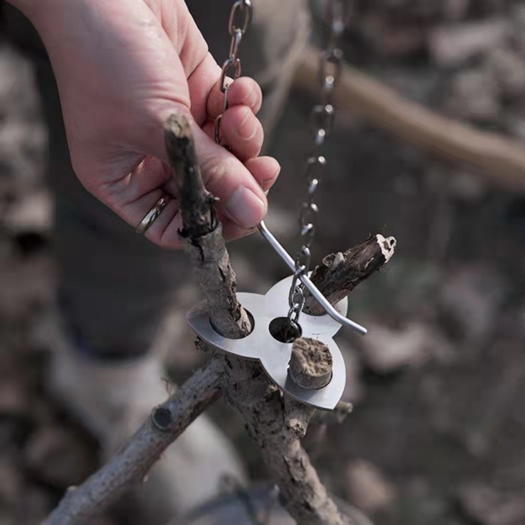 Stainless Steel Camping Tripod - đánh giá và giá Camping Cooking Kits